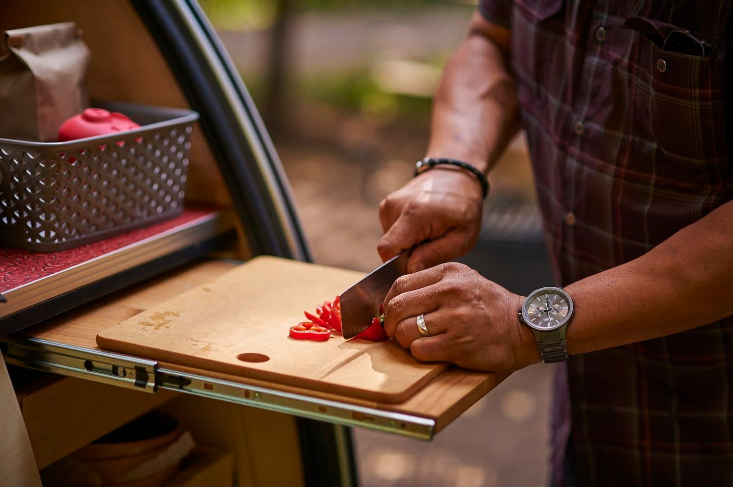 Simplifying Camping Meals: Minimalist And Delicious Options