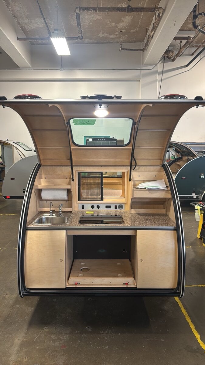 Vistabule #985 8 Vistabule #985 - Image 4