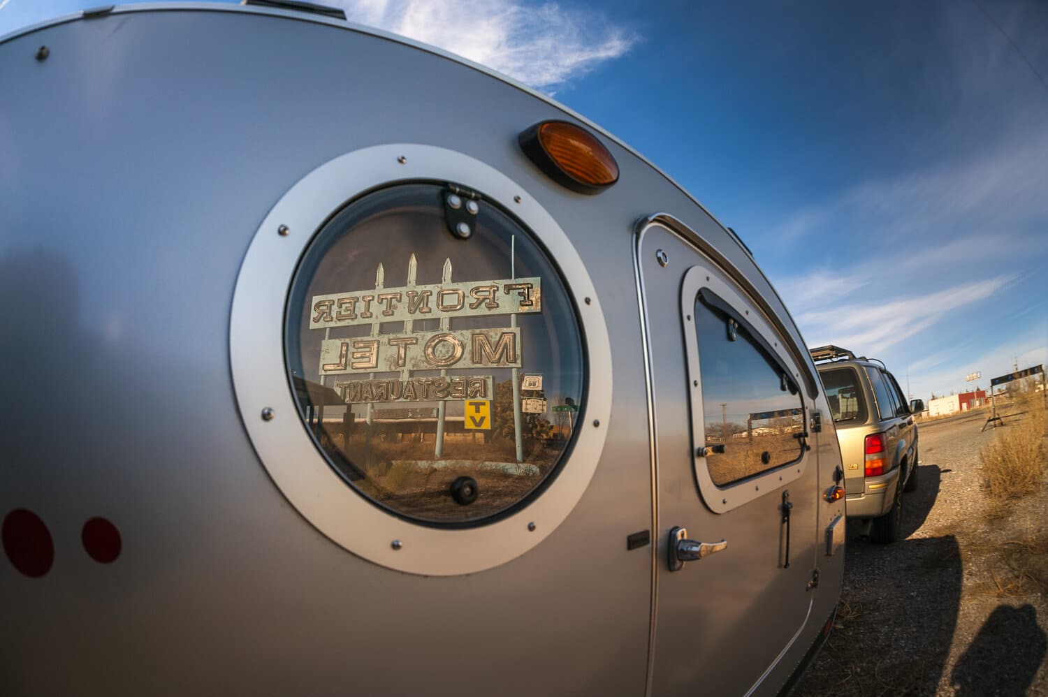 Frontiermotel