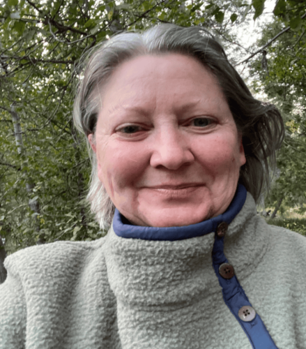 Lori Harris E1760381803491