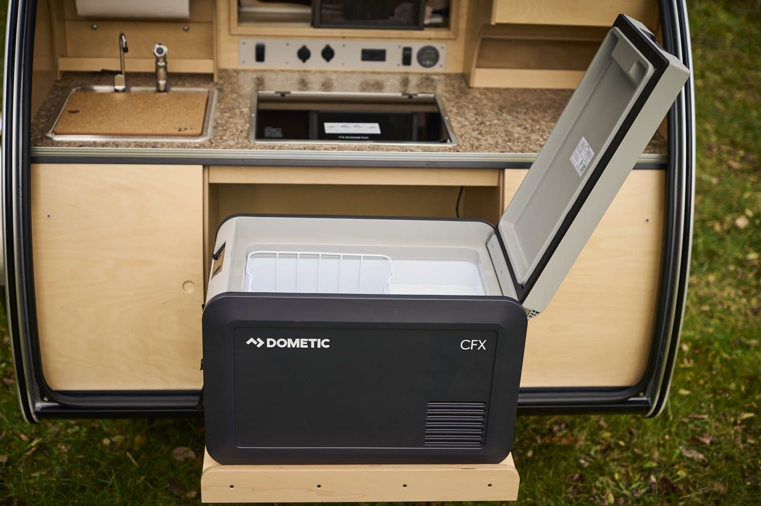 Teardrop+Trailers_Dometic+Cfx3-35+Powered+Cooler_Refrigerator_Freezer Teardroptrailers Dometiccfx3 35Poweredcooler Refrigerator Freezer